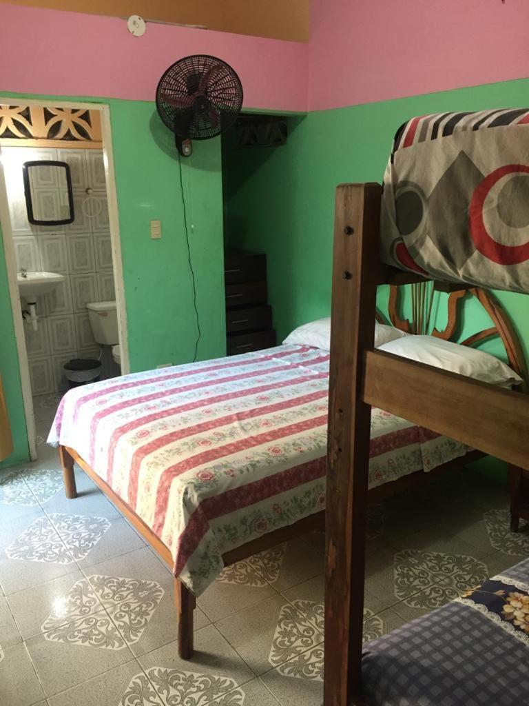 Hostal Camping Beach サリナス エクステリア 写真