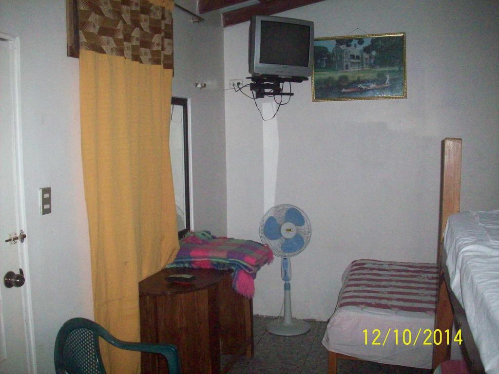 Hostal Camping Beach サリナス エクステリア 写真